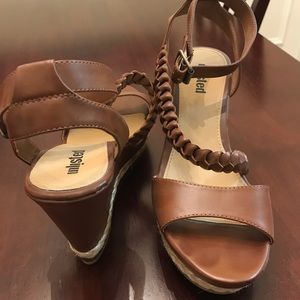 Brown wedges with braid detail